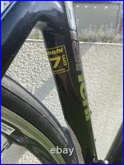 2019 Bianchi Aria Aero Shimano 105 11-speed 57cm Carbon Roadbike Mavic wheelset