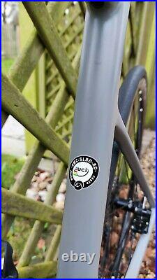 BMC Teammachine SLR Disc Carbon Road Bike Shimano 22 speed Size 56 Large Grey