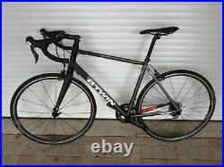 BTwin Black Triban 540 L 20spd Road Triathlon Bike Carbon Forks Shimano 105