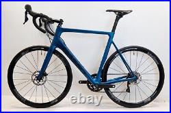 Basso Venta Disc Brake Carbon Road Bike Blue Size X-Large 11x Shimano 105
