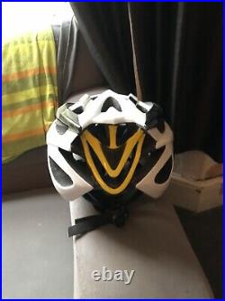 Boardman X7 Sports Bike- Boardman Team Helmet- Shimano Cycling Shoes (size 44)