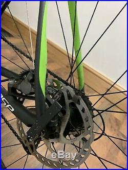 CANNONDALE SYNAPSE FULL CARBON Shimano 105 Group Disc Brakes 56cm Road Bike