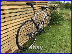 Cervelo R3 Carbon Road Bike 56cm Mavic Wheels Shimano 105 Groupset