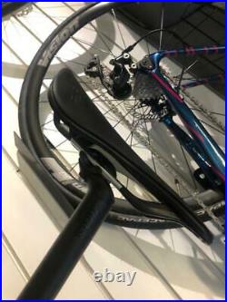 Cinelli Veltrix Disc Shimano 105 11x Hydro Bike, Medium, Carbon Road Bike