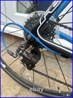 FELT F4 Carbon road Bike shimano ultegra gear set- 58cm