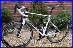 Giant Defy Aluxx Compact 1 road bike Size M/L = 54cm (Shimano 105 5800Groupset)