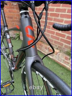 Giant Liv Avail SL 1 Disc Womens Road Bike. Small. Shimano 105. Great Condition