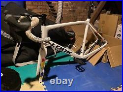 Look road bike 765 practically new Carbon Frame, Shimano fittings