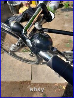 Mens Dutchie Road Bike wth original coat gaurd and lights, Shimano front break