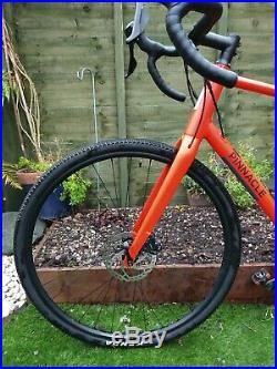 Pinnacle Arkose 3, Gravel/Road/Commuter/Cyclocross Bicycle, Disc, Shimano 105