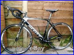 Scott Foil 40, Carbon Road Bike. Shimano 105. Medium 54cm (Will deliver/post)