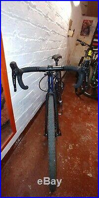 Triban RC520 Disc Road Sportive Gravel Commuter Bike upgraded Shimano105 perfect