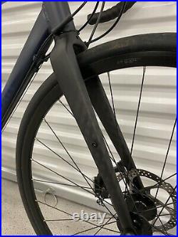 Triban RC520 Road Bike Carbon Fork, Shimano 105, Medium